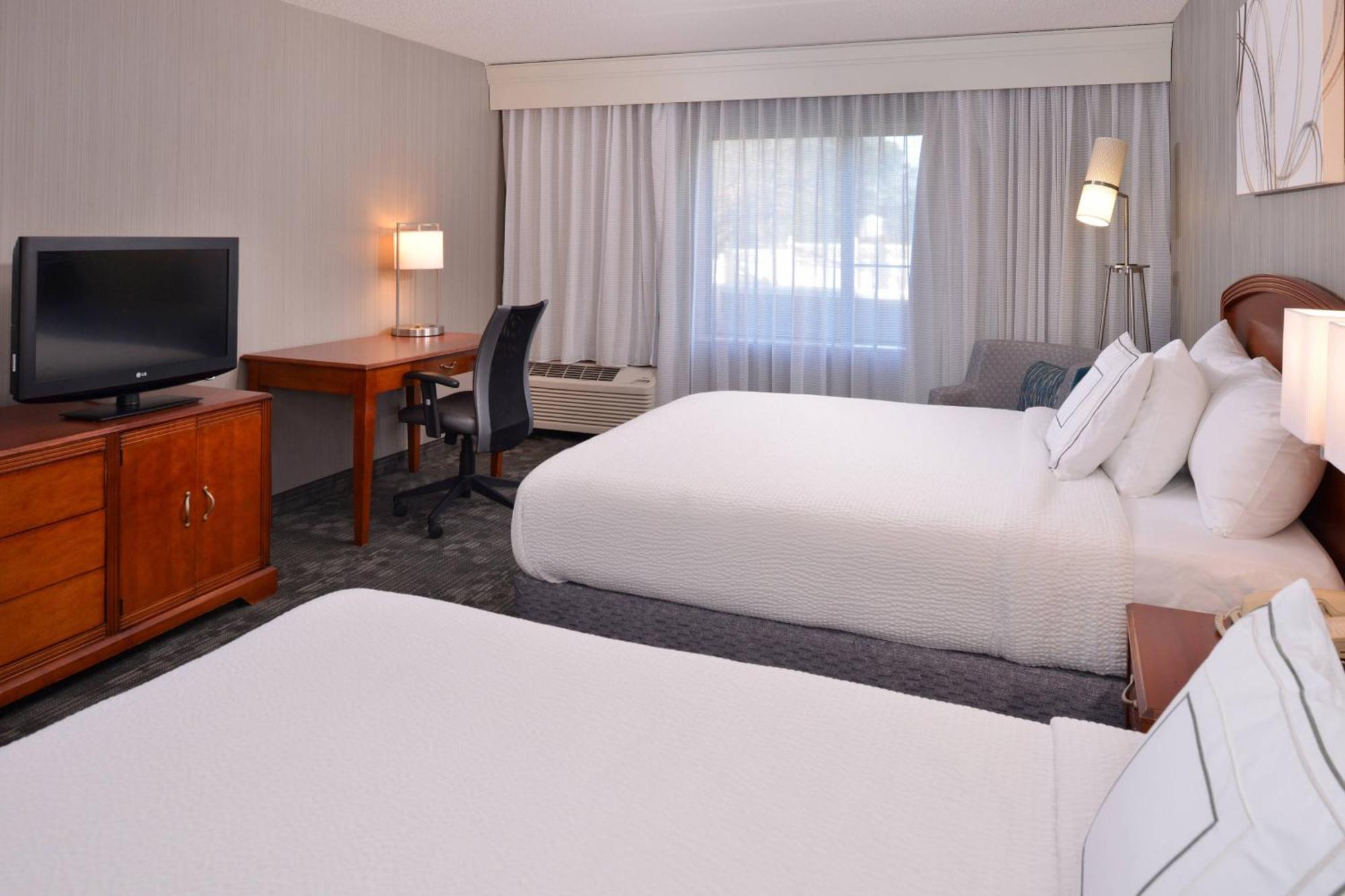 Готель Courtyard By Marriott Charlotte Ґастонія Екстер'єр фото