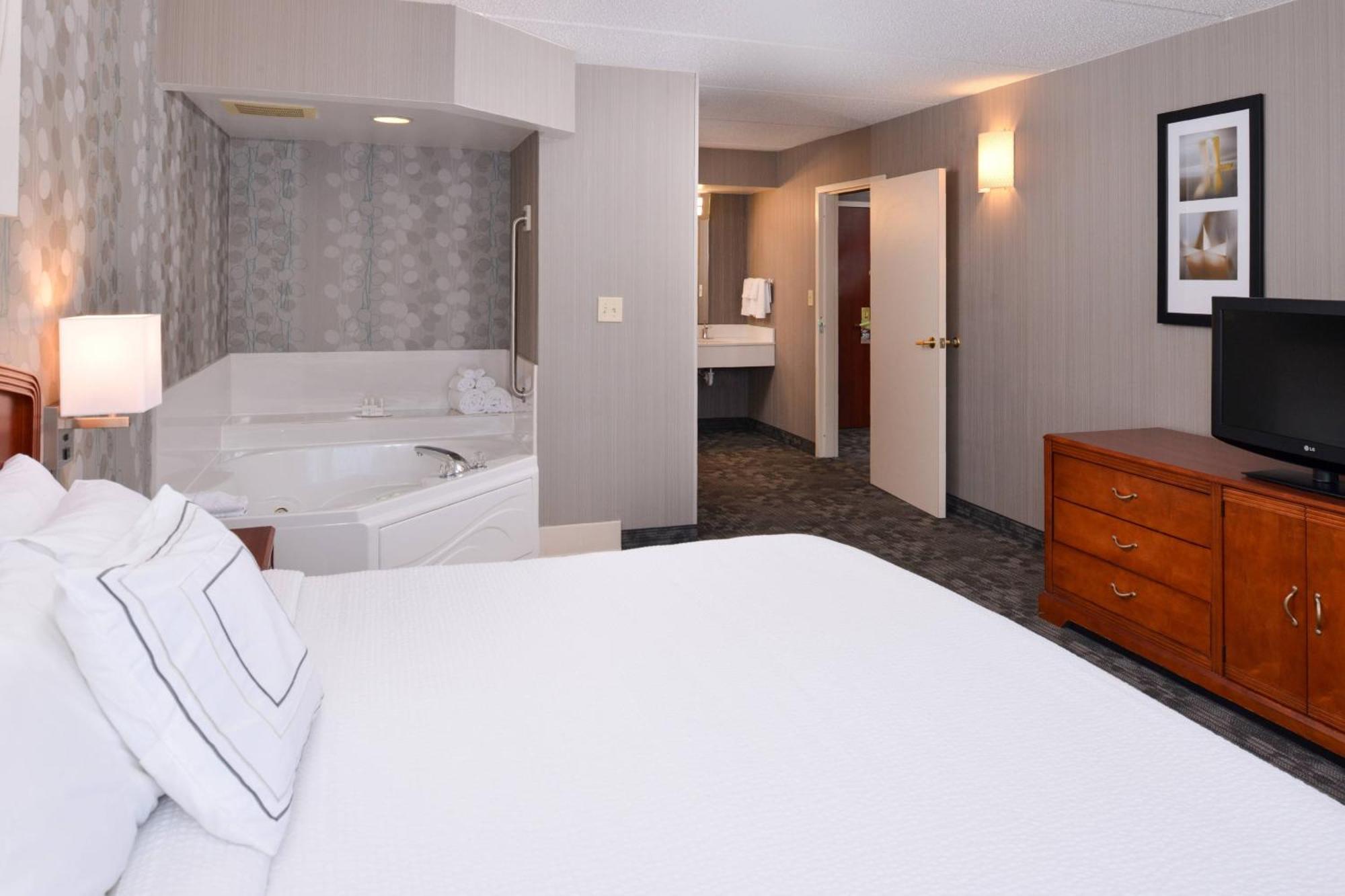 Готель Courtyard By Marriott Charlotte Ґастонія Екстер'єр фото