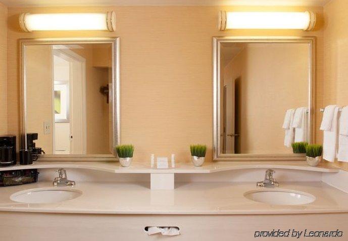 Готель Courtyard By Marriott Charlotte Ґастонія Екстер'єр фото